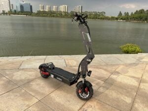 electric scooter with oil brake